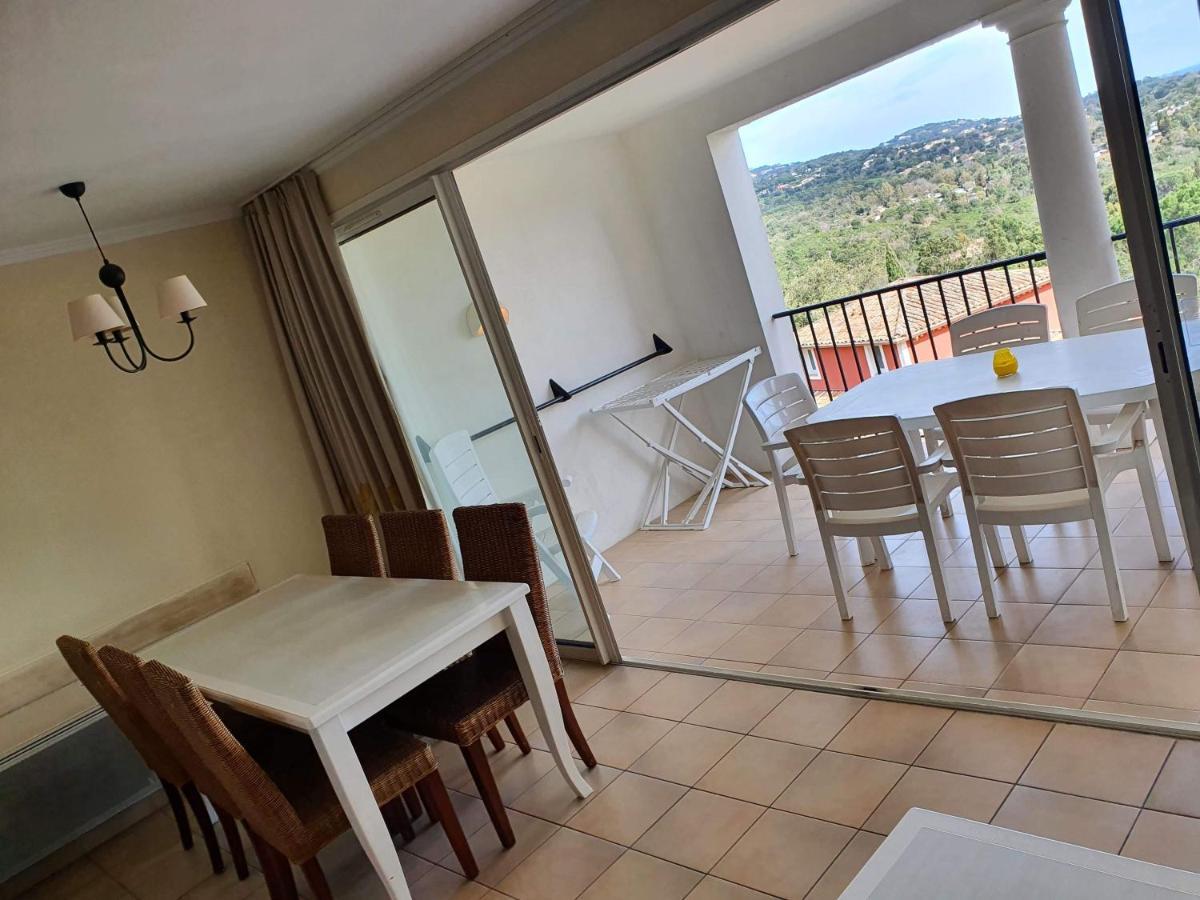 Appartement Les Restanques Du Golfe De Saint-Tropez Grimaud Exterior foto